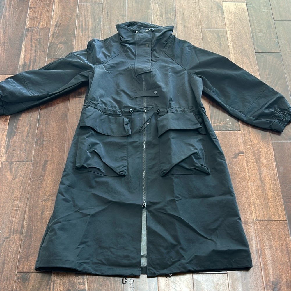 Zara Black Trench Coat with Water-Resistant Fabric